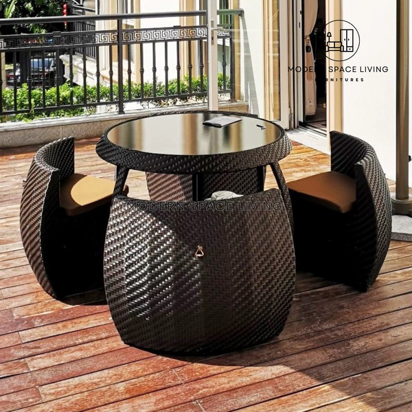 CLOVE Outdoor Rattan Table & Chairs