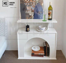 Load image into Gallery viewer, MIZZA Victorian Hallway Console
