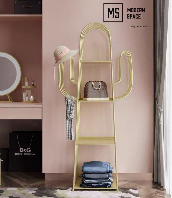 IRIS Modern Cactus Display Stand – Modern Space Living